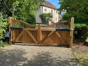 Case Study: Automating a New Wooden Gate with Comunello