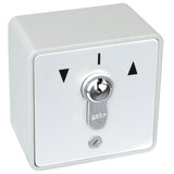 Key Switch – Centre Off, Single Pole, Double Throw (16Amp)